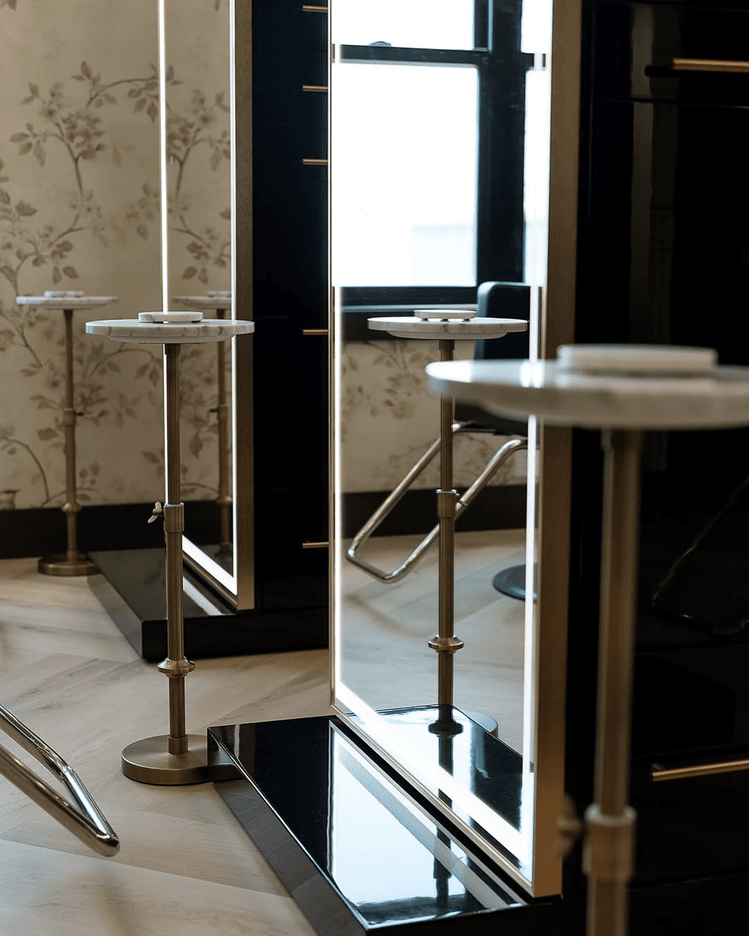 close up Minerva Beauty Kamino LED Station Photo courtesy of Minerva Beauty